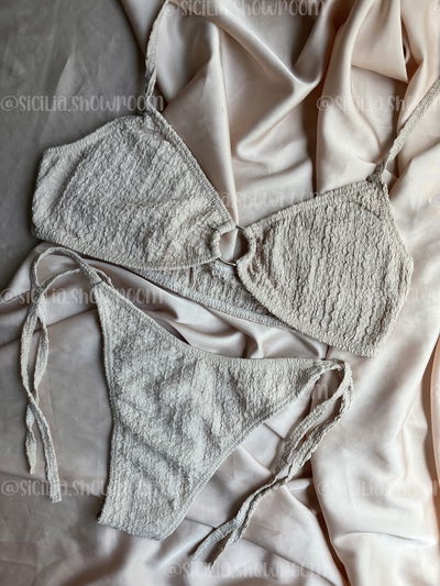 BIKINI LUCIA BAMBULA 