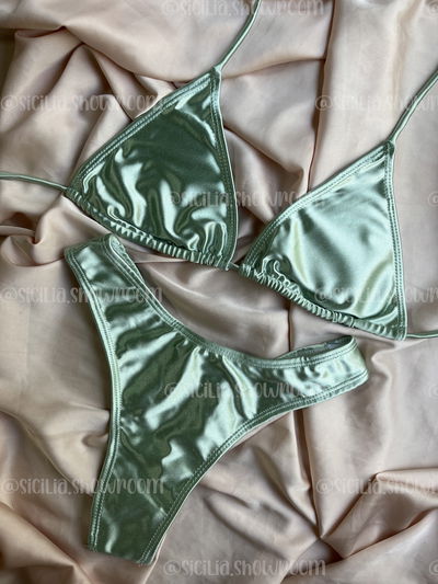 BIKINI SOFIA VERDE METALIZADA
