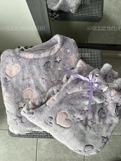 PIJAMA POLAR UMA CORAZONES LILA