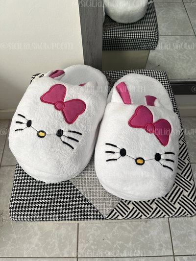 PANTUFLAS HELLO KITTY 
