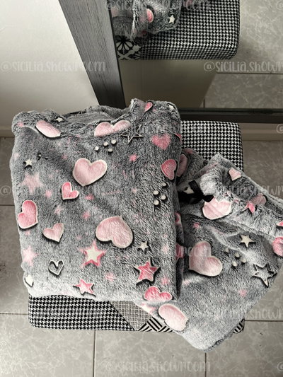PIJAMA POLAR UMA CORAZONES GRIS