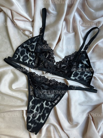 CONJUNTO MARIA ANIMAL OSCURO CON ENCAJE