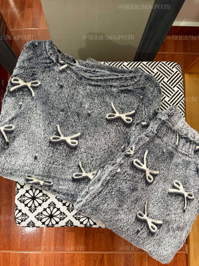 PIJAMA KIARA MOÑO GRIS