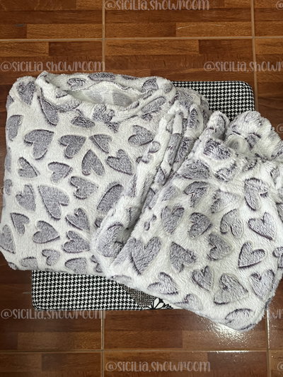 PIJAMA UMA CORAZONES 
