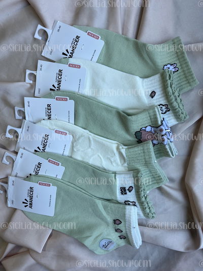 3 PARES DE MEDIAS VERDES