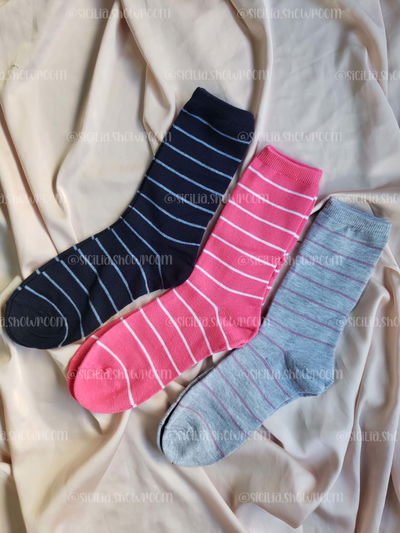 3 PARES DE MEDIAS DE RAYAS FINAS