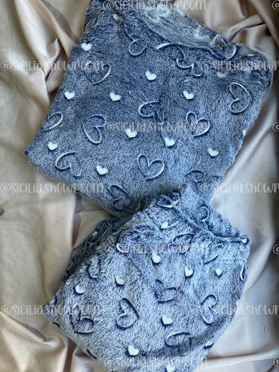 PIJAMA POLAR CORAZONES (LUMINOSO)