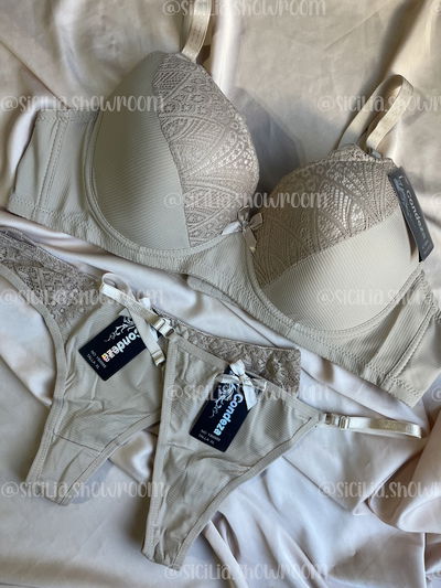 CONJUNTO MONICA
