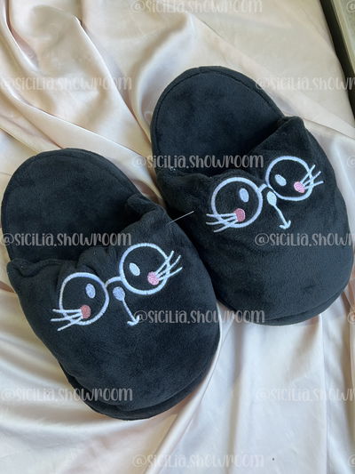 PANTUFLAS NEGRAS