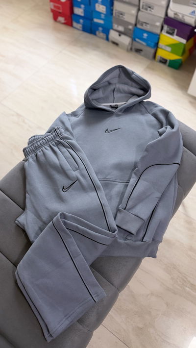 CONJUNTO NIKE