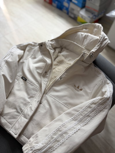 CAMPERA IMPORTADA ADI 