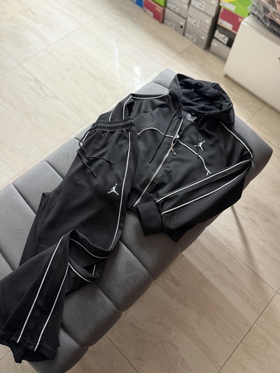 CONJUNTO IMPORTADO JORDAN 