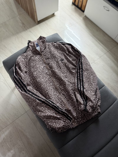 CAMPERA JIRAFA ADI