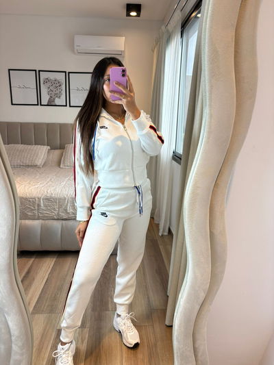 CONJUNTO IMPORTADO NIKE 