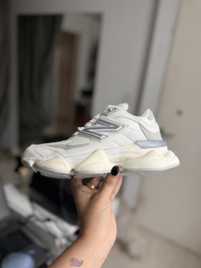 NEW BALANCE 9060