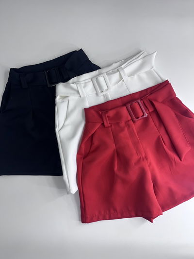 SHORT SASTRERO CON CINTO