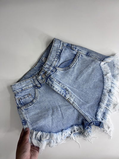 SHORT TIRO ALTO RÍGIDO 