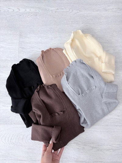 Sweater escote cuadrado premium 