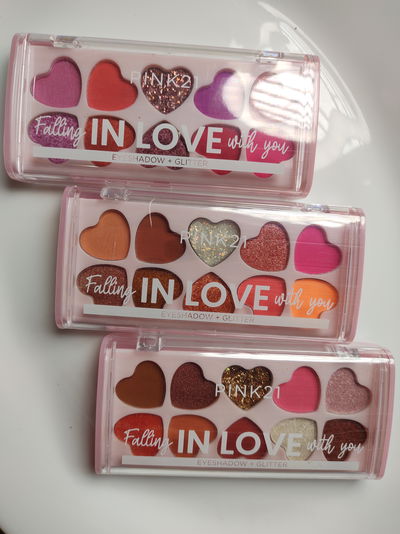 Sombra falling in love with You pink21 
