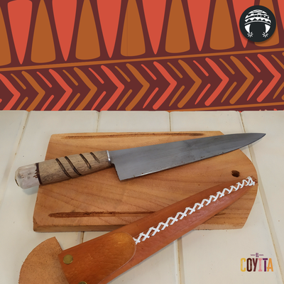 Tabla de asado + cuchillo campero, hoja de 10cm + vaina