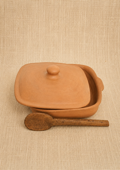 Olla cuadrada chata 2,5l  (cuchara de algarrobo de regalo)