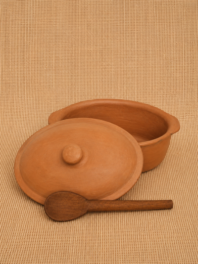 Fuente ovalada con tapa (cuchara de algarrobo de regalo)