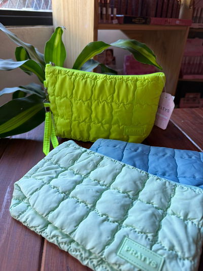 portacosméticos puffer