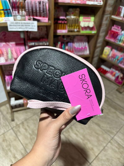 portacosmetico | skora