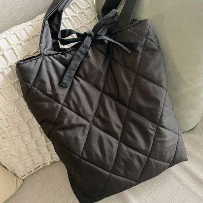 black tote