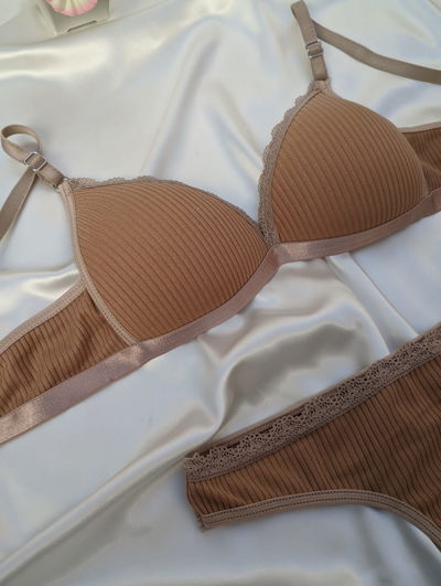 Luz nude