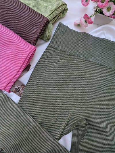 Calza seamless con fruce (cuatro variantes)