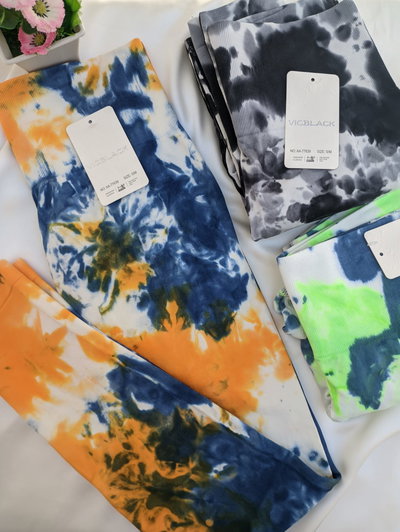 Calza seamless con fruce (tres variantes)