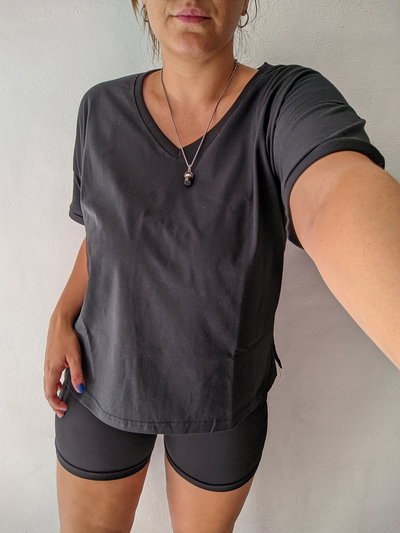 Remera cielo negro
