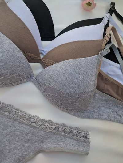 Anita (cuatro colores)