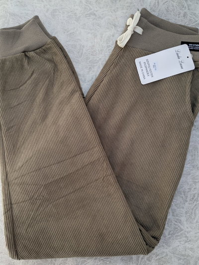 Joggin de morley frizado (cuatro variantes)