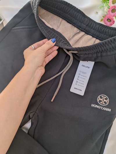 Joggin invierno con peluchito gris