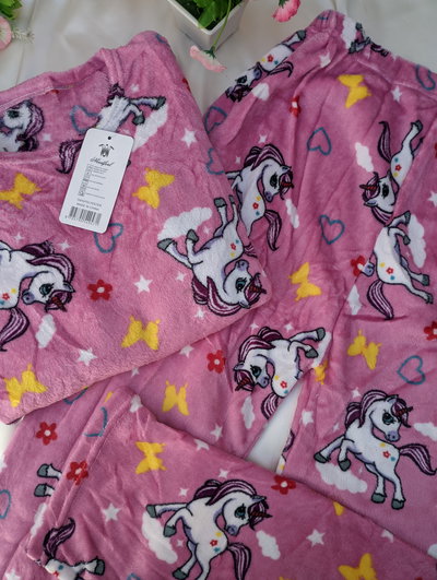 Pijama plush unicornio 