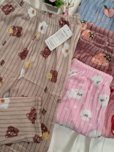 Pantalón pijama plush (nueve variantes)