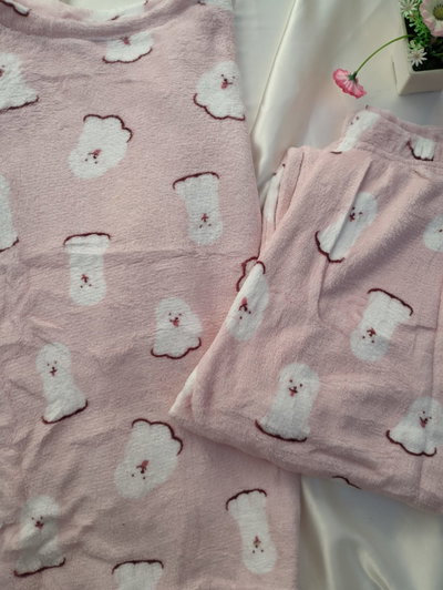 Pijama dos piezas de plush perritos