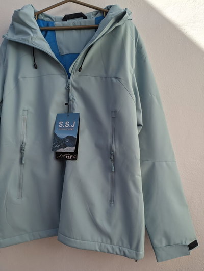 Campera de abrigo deportiva verde