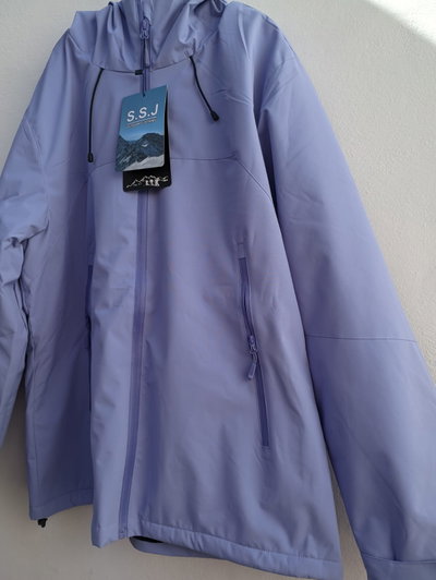Campera de abrigo deportiva lila