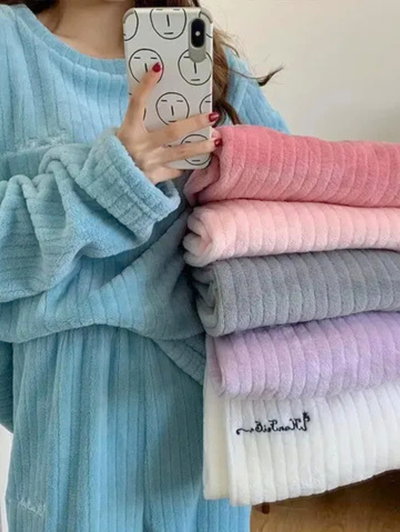 Pijama plush liso (cinco variantes)