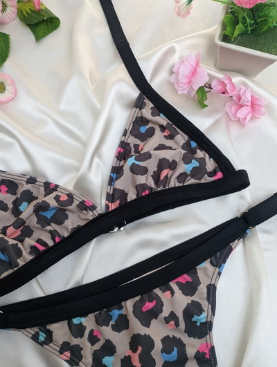 Bikini print 