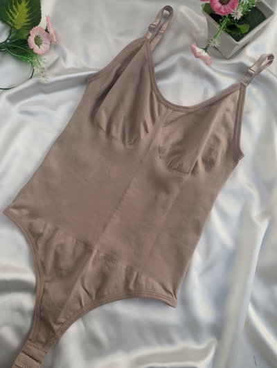 Body reductor beige
