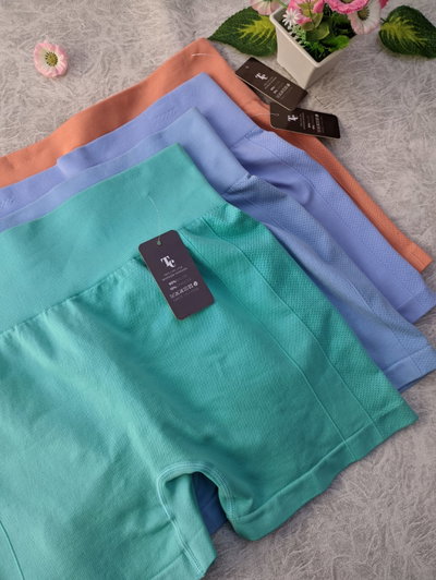 Art. 900- Short seamless con frunce (cuatro variantes)