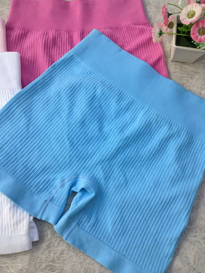 Art. 901- Short seamless con frunce (cinco variantes)