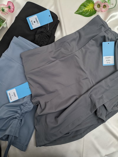 Short pollera (tres variantes)