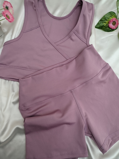 Short + top rosa viejo