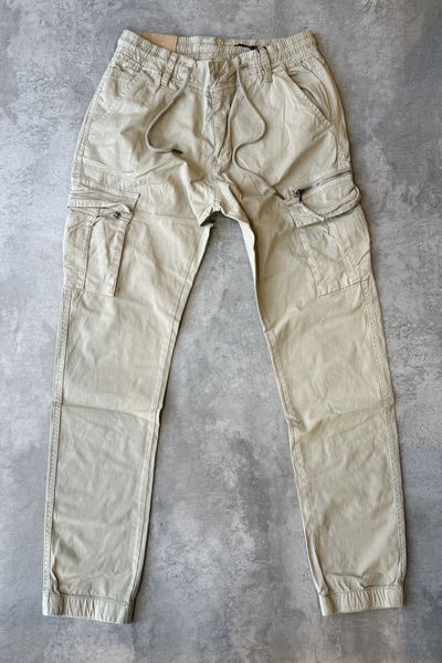Cargo Beige con Puño 