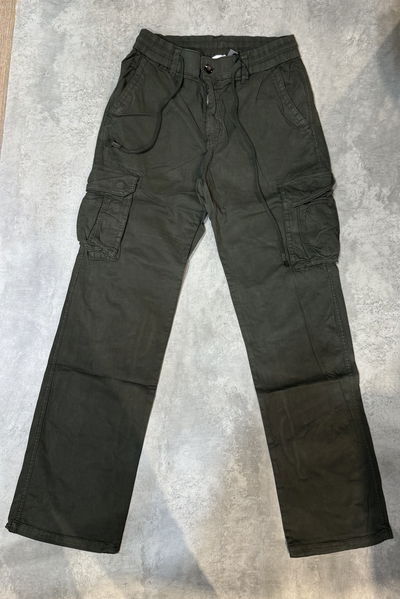 Cargo recto Verde militar 